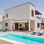 Villa Villas Salinas *