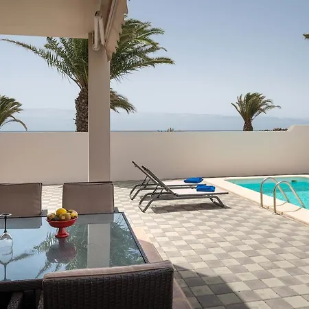 Villas Salinas Villa *